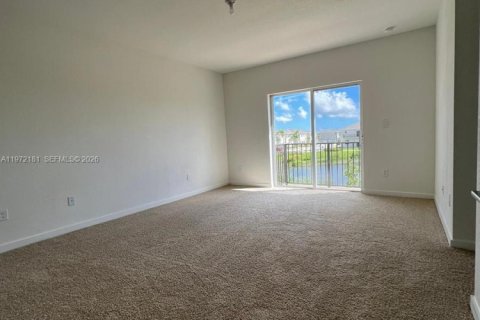 Touwnhouse à vendre à Homestead, Floride: 3 chambres, 159.05 m2 № 2051974 - photo 18