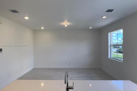 Touwnhouse à vendre à Homestead, Floride: 3 chambres, 159.05 m2 № 2051974 - photo 5