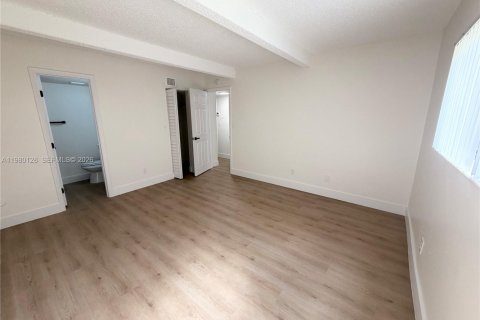 Copropriété à louer à Pompano Beach, Floride: 2 chambres, 84.08 m2 № 2046395 - photo 11