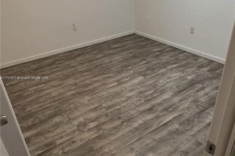 Купить кондоминиум в Норт-Лодердейл, Флорида 2 спальни, 92.9м2, № 1461478 - фото 16