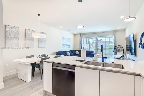 Villa ou maison à vendre à Clermont, Floride: 3 chambres, 210.52 m2 № 2082373 - photo 16