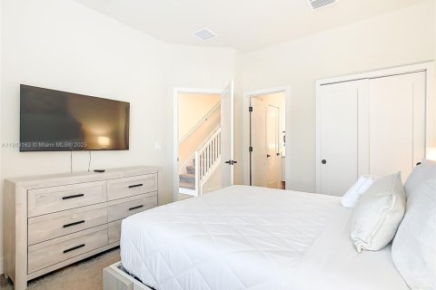 Villa ou maison à vendre à Clermont, Floride: 3 chambres, 210.52 m2 № 2082373 - photo 9