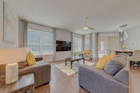 Villa ou maison à vendre à Kissimmee, Floride: 4 chambres, 195.93 m2 № 1719542 - photo 16