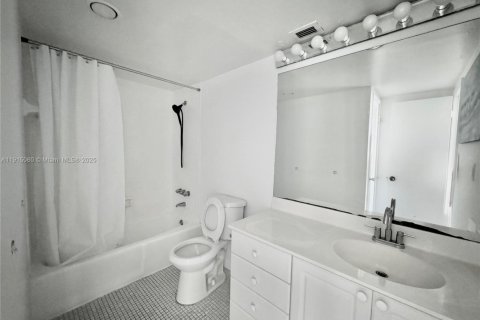 Copropriété à louer à Sunny Isles Beach, Floride: 1 chambre, 92.9 m2 № 1971239 - photo 17