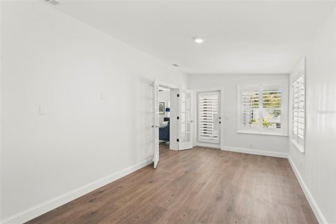 Casa en venta en Saint Petersburg, Florida, 3 dormitorios, 240.52 m2 № 1773390 - foto 26