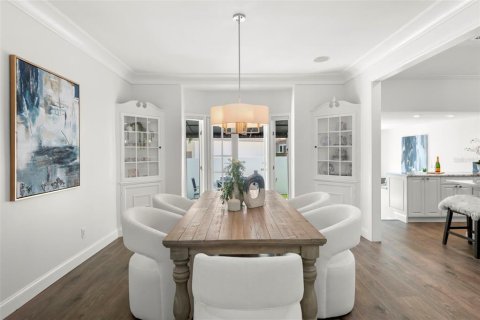 Casa en venta en Saint Petersburg, Florida, 3 dormitorios, 240.52 m2 № 1773390 - foto 13
