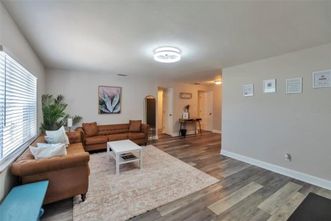 Villa ou maison à vendre à Tampa, Floride: 3 chambres, 134.71 m2 № 1874112 - photo 5