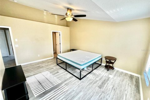 Adosado en venta en Tampa, Florida, 2 dormitorios, 116.31 m2 № 1797312 - foto 8