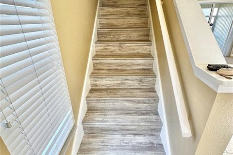 Adosado en venta en Tampa, Florida, 2 dormitorios, 116.31 m2 № 1797312 - foto 12
