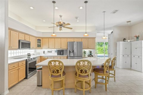 Casa en venta en Weeki Wachee, Florida, 5 dormitorios, 281.77 m2 № 1689626 - foto 17