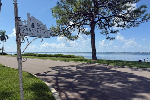 Casa en alquiler en Sarasota, Florida, 3 dormitorios, 180.69 m2 № 1918502 - foto 13