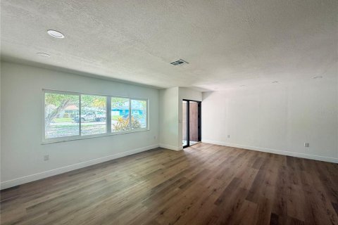 Casa en alquiler en Sarasota, Florida, 3 dormitorios, 180.69 m2 № 1918502 - foto 4