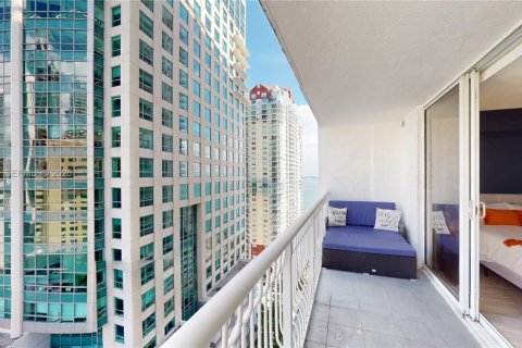 Condominio en venta en Miami, Florida, 1 dormitorio, 76.64 m2 № 2027577 - foto 17