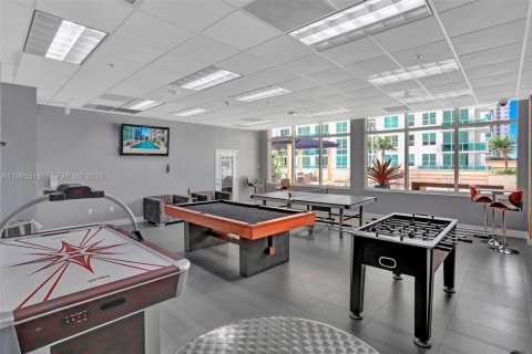 Condominio en venta en Miami, Florida, 1 dormitorio, 76.64 m2 № 2027577 - foto 27