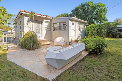 Купить виллу или дом в Майами, Флорида 3 спальни, 119.29м2, № 1989278 - фото 18