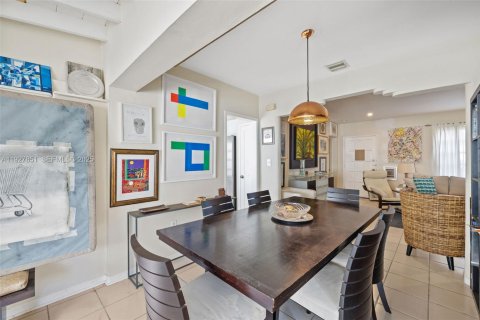 Купить виллу или дом в Майами, Флорида 3 спальни, 119.29м2, № 1989278 - фото 15