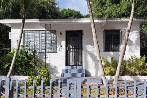 Commercial property in Miami, Florida 163.69 sq.m. № 1958102 - photo 1