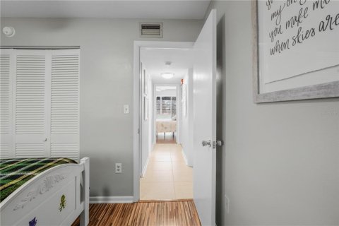 Copropriété à vendre à Saint Petersburg, Floride: 2 chambres, 78.04 m2 № 2226053 - photo 14