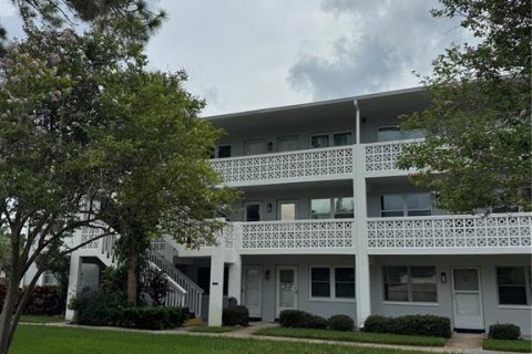 Copropriété à vendre à Saint Petersburg, Floride: 2 chambres, 78.04 m2 № 2226053 - photo 2