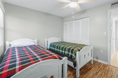Copropriété à vendre à Saint Petersburg, Floride: 2 chambres, 78.04 m2 № 2226053 - photo 13