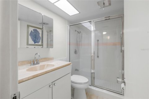 Copropriété à vendre à Saint Petersburg, Floride: 2 chambres, 78.04 m2 № 2226053 - photo 17