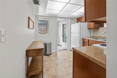 Copropriété à vendre à Saint Petersburg, Floride: 2 chambres, 78.04 m2 № 2226053 - photo 6