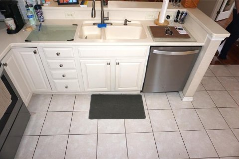 House in Ocala, Florida 2 bedrooms, 165.18 sq.m. № 1528128 - photo 19