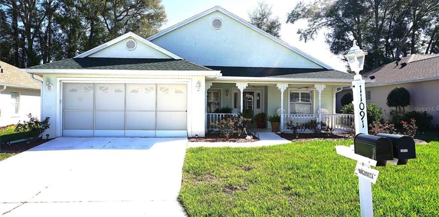 House in Ocala, Florida 2 bedrooms, 165.18 sq.m. № 1528128