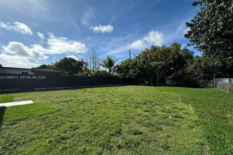 Купить виллу или дом в Майами, Флорида 3 спальни, 124.49м2, № 2067617 - фото 30