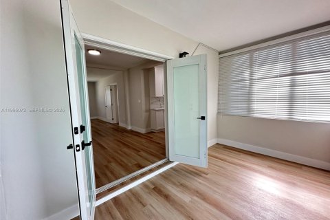 Купить виллу или дом в Майами, Флорида 3 спальни, 124.49м2, № 2067617 - фото 25