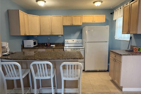 Apartment in Saint Pete Beach, Florida 1 bedroom, 45.52 sq.m. № 1870585 - photo 5