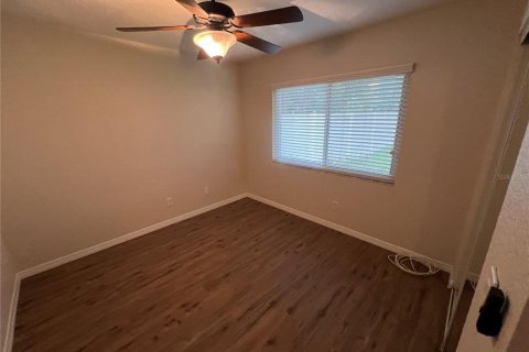 Casa en alquiler en Pinellas Park, Florida, 3 dormitorios, 94.95 m2 № 1900858 - foto 4