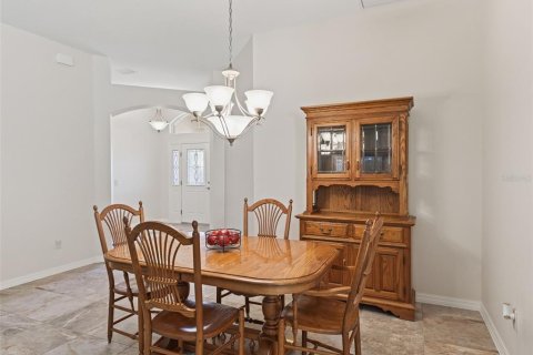 Casa en venta en The Villages, Florida, 3 dormitorios, 179.3 m2 № 1883413 - foto 9