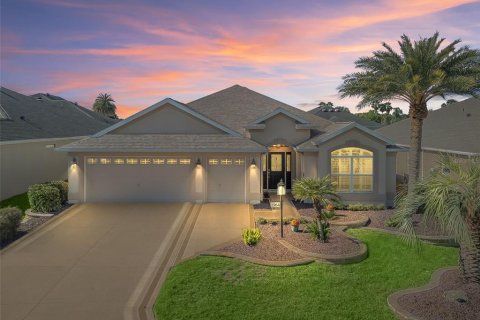 Casa en venta en The Villages, Florida, 3 dormitorios, 179.3 m2 № 1883413 - foto 1
