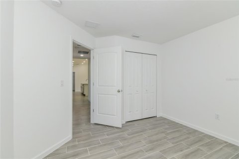 Casa en alquiler en Kissimmee, Florida, 4 dormitorios, 162.3 m2 № 1902805 - foto 12