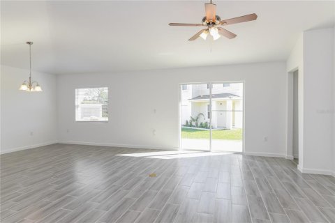 Casa en alquiler en Kissimmee, Florida, 4 dormitorios, 162.3 m2 № 1902805 - foto 3