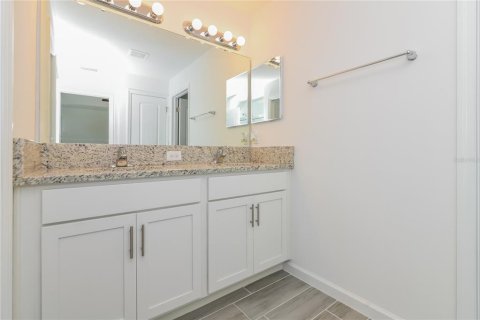 Casa en alquiler en Kissimmee, Florida, 4 dormitorios, 162.3 m2 № 1902805 - foto 10