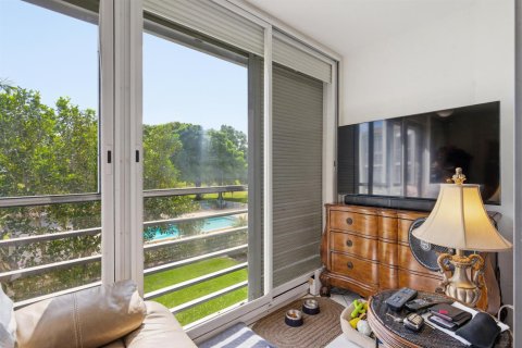 Купить кондоминиум в Лейк-Уорт, Флорида 6 комнат, 113.53м2, № 2261743 - фото 16