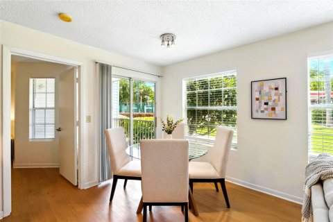 Copropriété à vendre à Orlando, Floride: 2 chambres, 90.21 m2 № 1841813 - photo 10