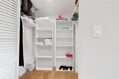 Copropriété à louer à Aventura, Floride: 2 chambres, 109.16 m2 № 1965663 - photo 15