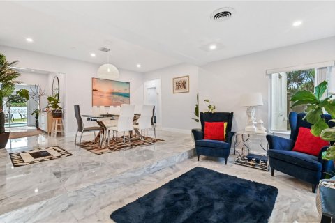 Villa ou maison à louer à South Miami, Floride: 4 chambres, 154.96 m2 № 1997588 - photo 3