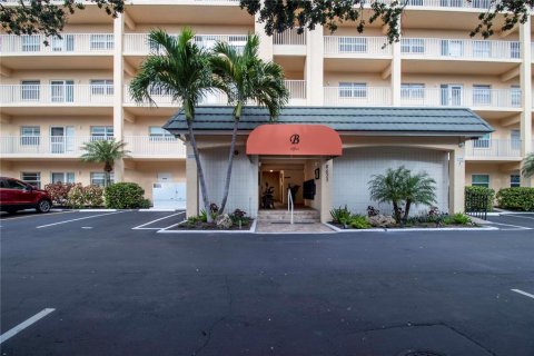 Copropriété à louer à Sarasota, Floride: 2 chambres, 107.77 m2 № 1205927 - photo 5