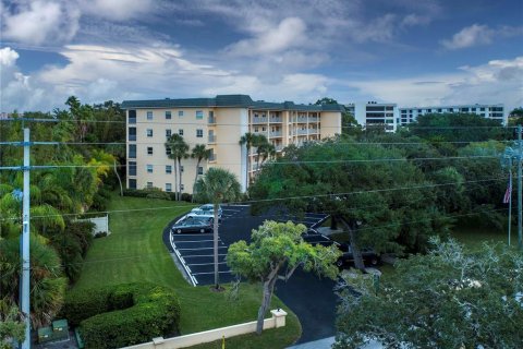 Copropriété à louer à Sarasota, Floride: 2 chambres, 107.77 m2 № 1205927 - photo 4