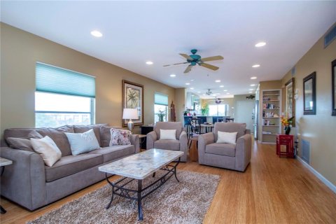 Copropriété à louer à Sarasota, Floride: 2 chambres, 107.77 m2 № 1205927 - photo 25