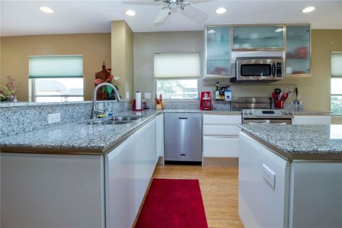 Copropriété à louer à Sarasota, Floride: 2 chambres, 107.77 m2 № 1205927 - photo 12