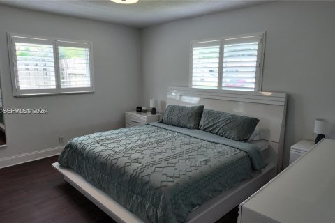 Villa ou maison à louer à Coconut Creek, Floride: 3 chambres, 153.2 m2 № 2248953 - photo 7