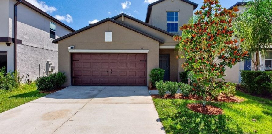 House in Lutz, Florida 5 bedrooms, 221.94 sq.m. № 2347160