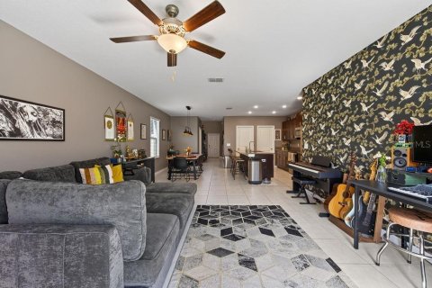 House in Lutz, Florida 5 bedrooms, 221.94 sq.m. № 2347160 - photo 16