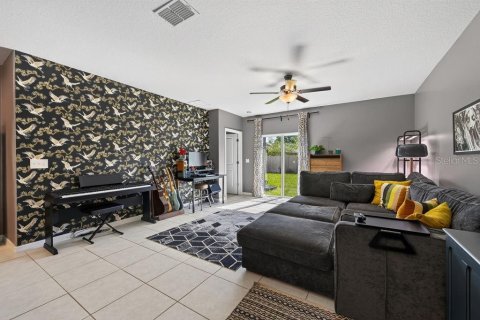 House in Lutz, Florida 5 bedrooms, 221.94 sq.m. № 2347160 - photo 13