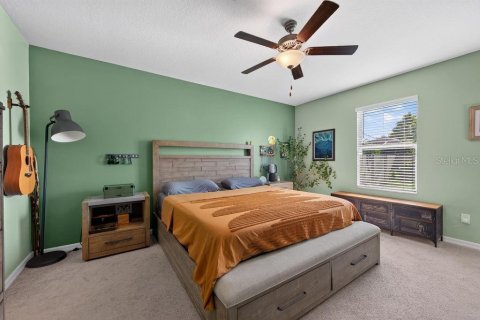 House in Lutz, Florida 5 bedrooms, 221.94 sq.m. № 2347160 - photo 21